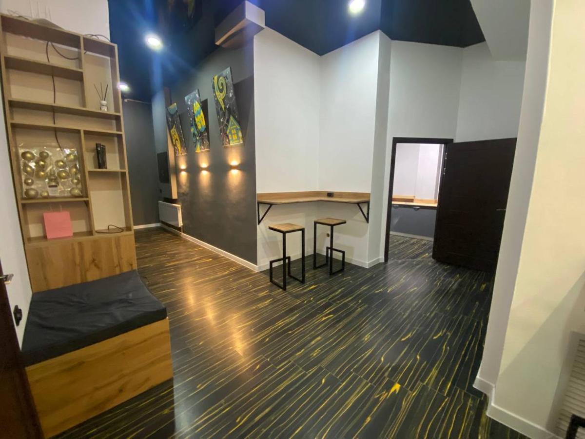 אסטנה Flats Hostel מראה חיצוני תמונה